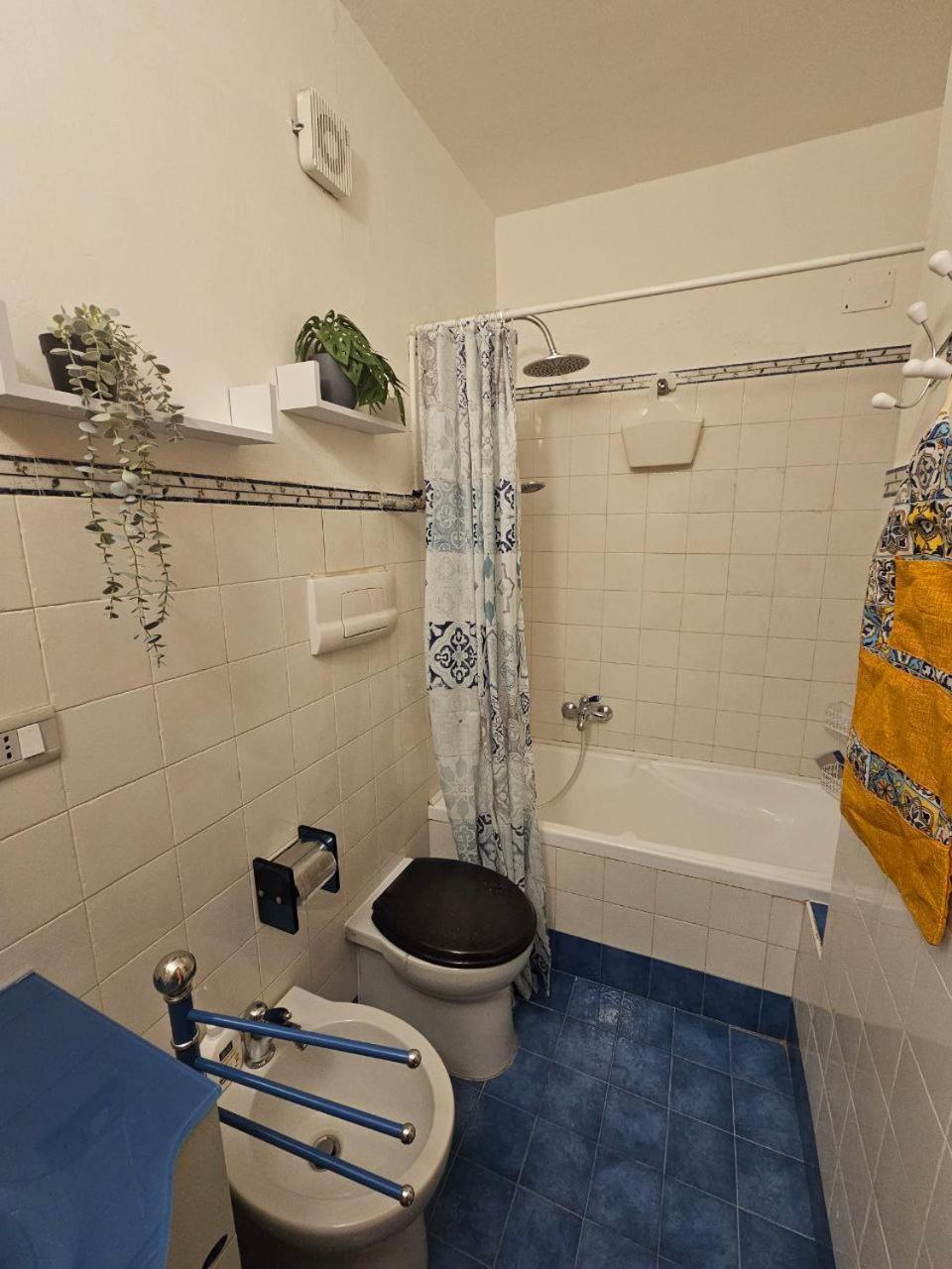 La Maison Bouganville Salerno Buitenkant foto