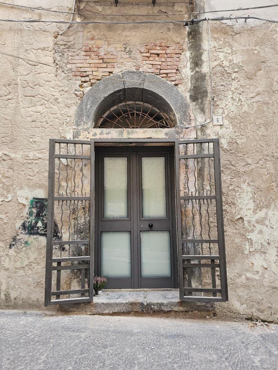 La Maison Bouganville Salerno Buitenkant foto
